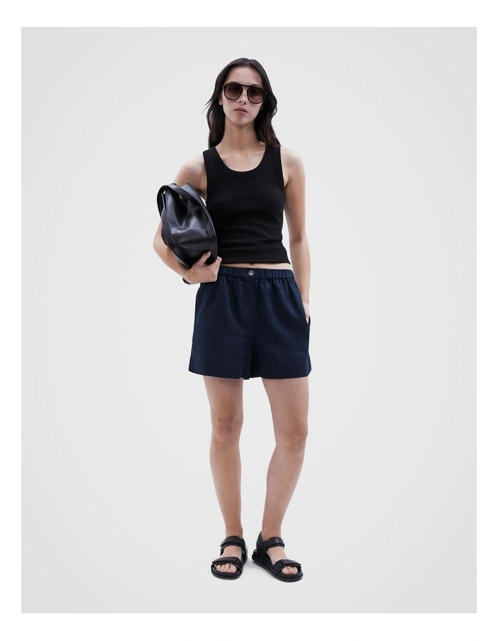 The Essential Linen Short in Navy