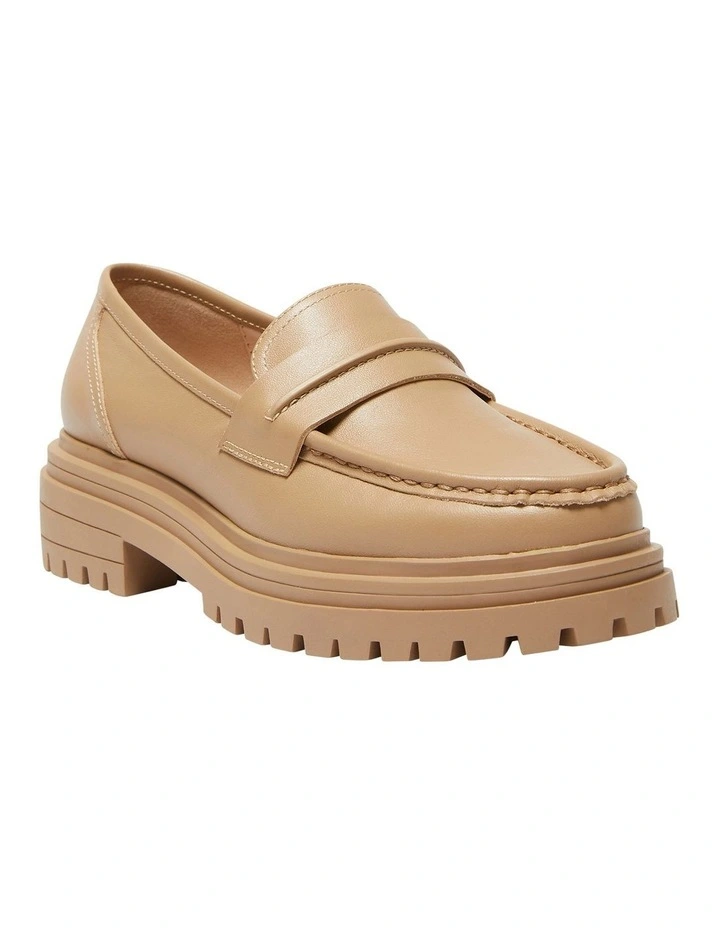 Kandy Leather Flat Loafers in Camel