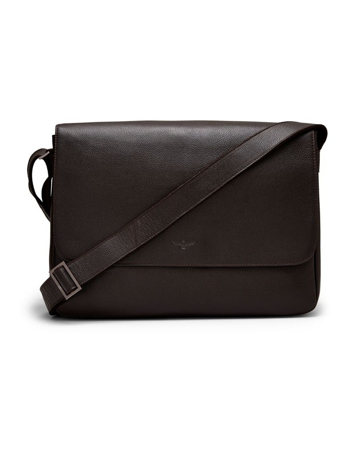 Montoro Leather Messenger Bag in Brown
