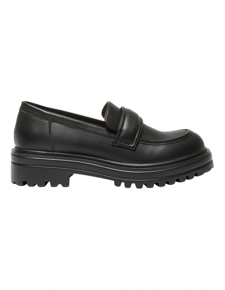 Bandit Flat Loafers in Black