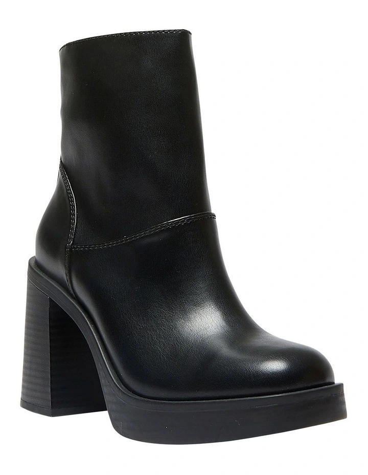 Peyton Boots in Black