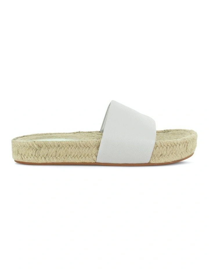 Isobel II Flat Sandals in White