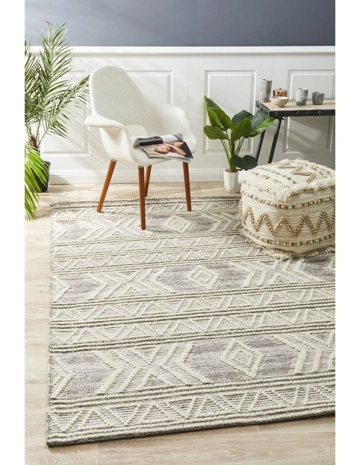 Esha Woven Tribal Rug Natural