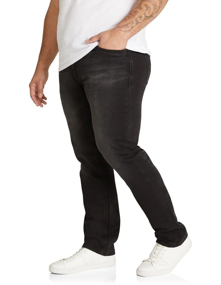 Livingstone Regular Stretch Jean in Black