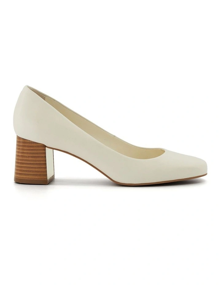 Assure Block Heel Pump in Cream