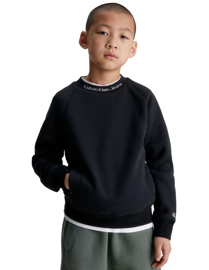 Intarsia Fleece Crewneck Sweatshirt in Black