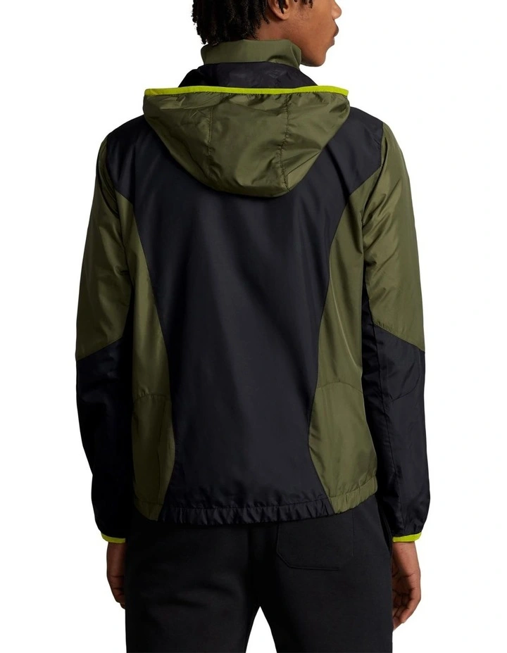 Water-Repellent Ripstop Jacket in Green