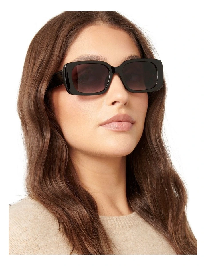 Lila Rectangle Sunglasses in Black