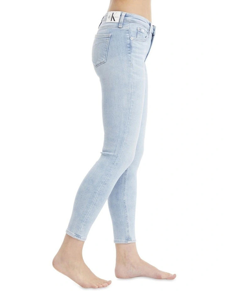 Mid Rise Skinny Jeans in Light Blue