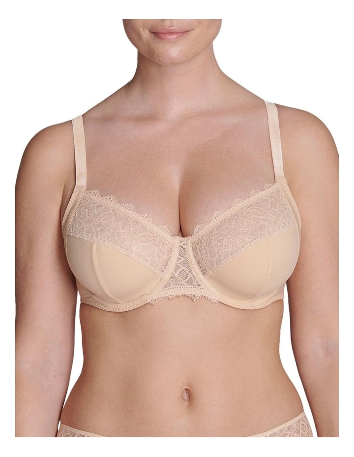 Escale Full Cup Control Bra in Vanilla