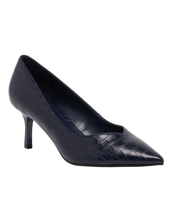Katte Pump in Navy