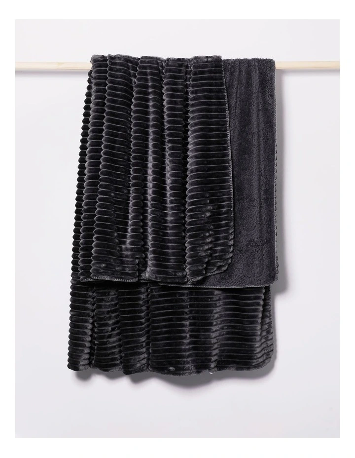 Chunky Rib Blanket in Charcoal