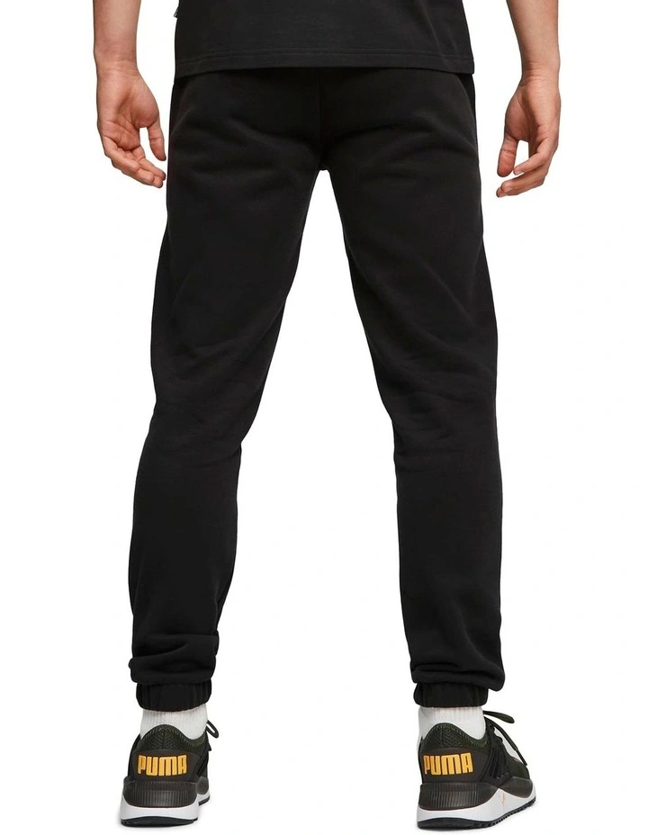 Ess Elevated Sweatpants in Black
