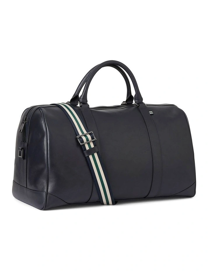 Colin Leather Holdall in Navy