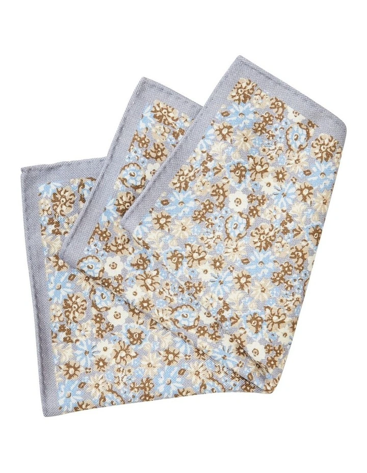 Pocket Square Floral Handkerchiefs in Blue/Tan