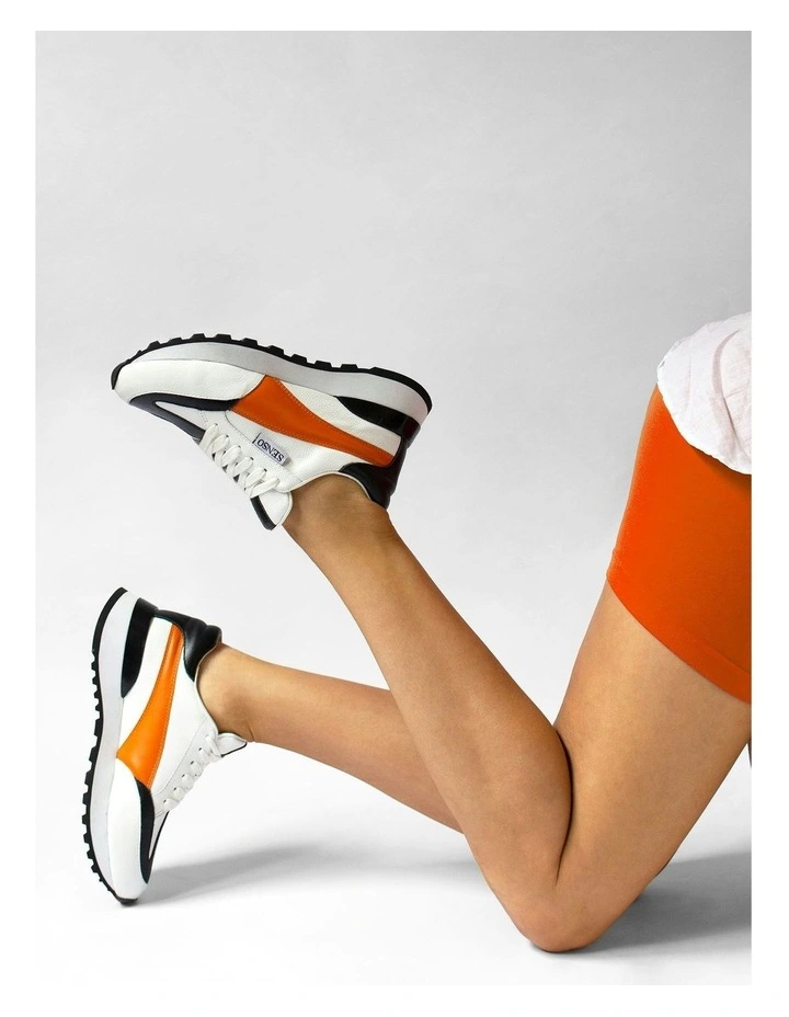 Eason III Sneaker in White
