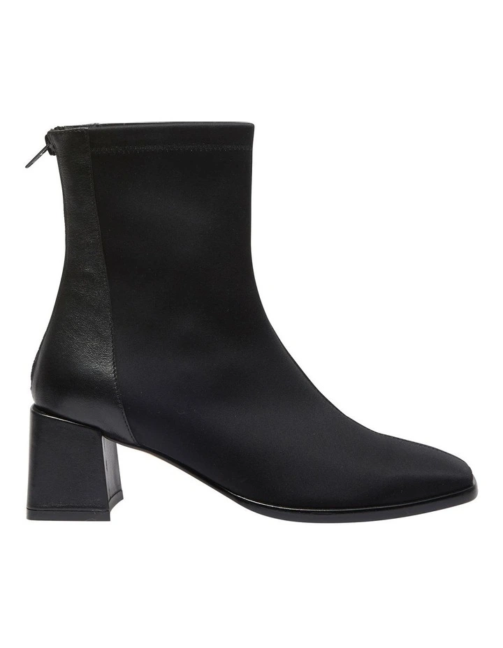 Paula Boots in Black Glove/Stretch