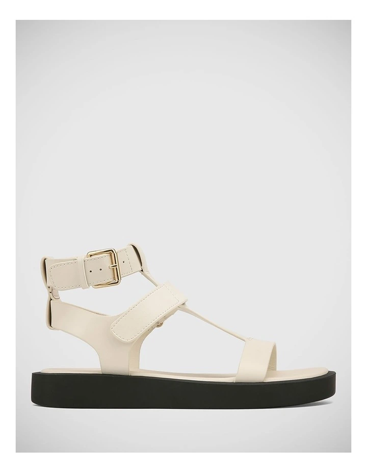 Ilkah Vintage Leather Flat Sandal in Ivory