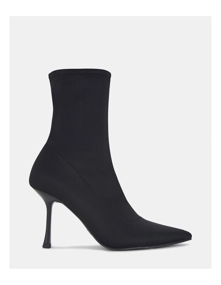 Kallia Ankle Boots in Black
