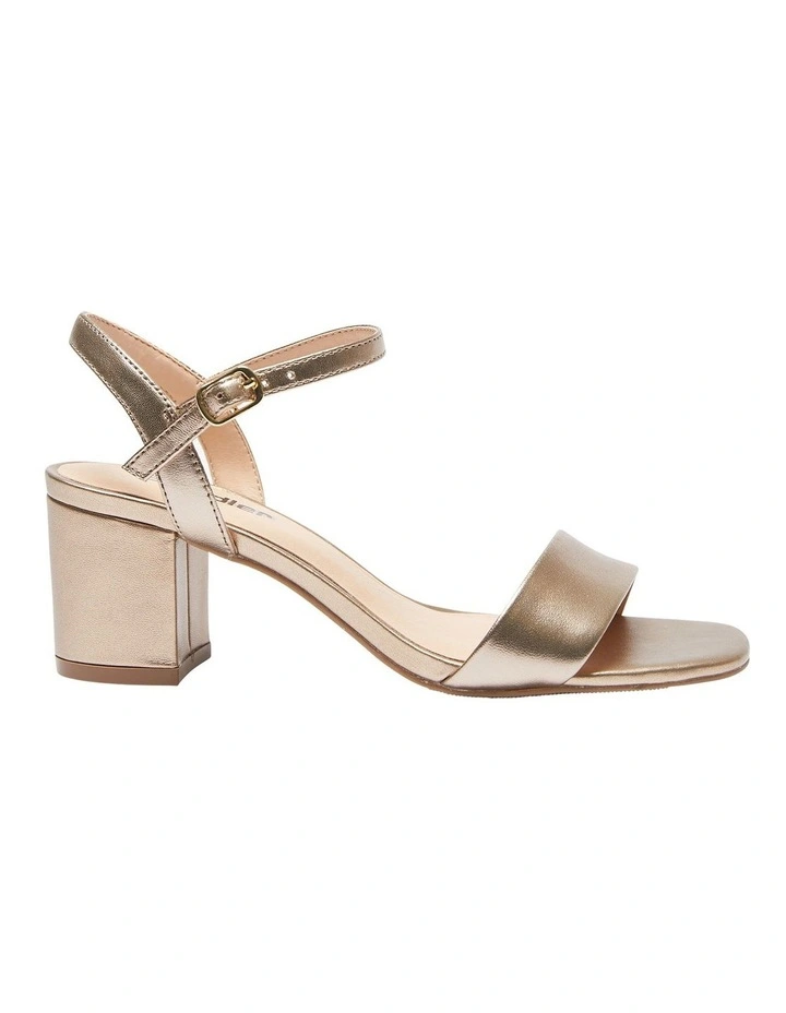 Heather Sandals In Soft Gold Metallic Leather