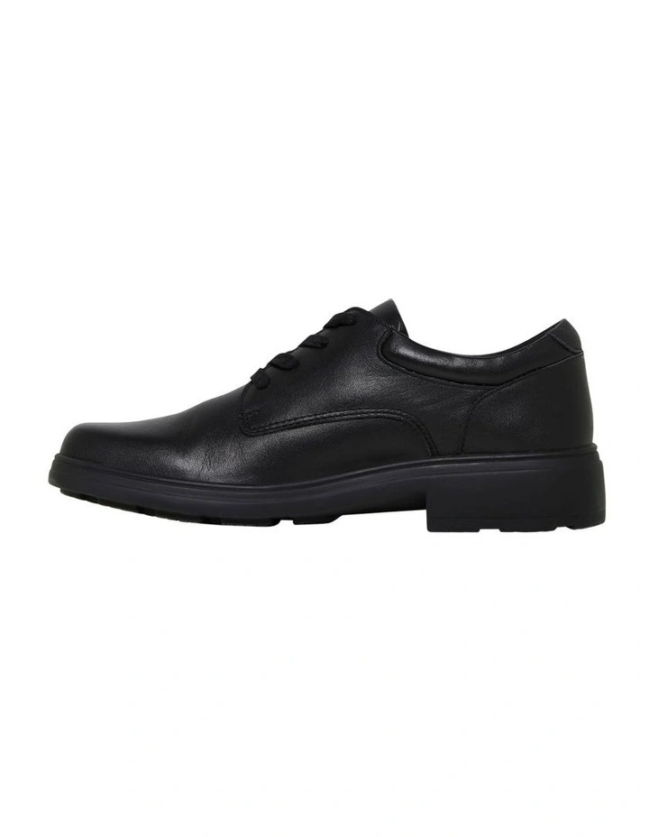 Mantra School Shoes in Black