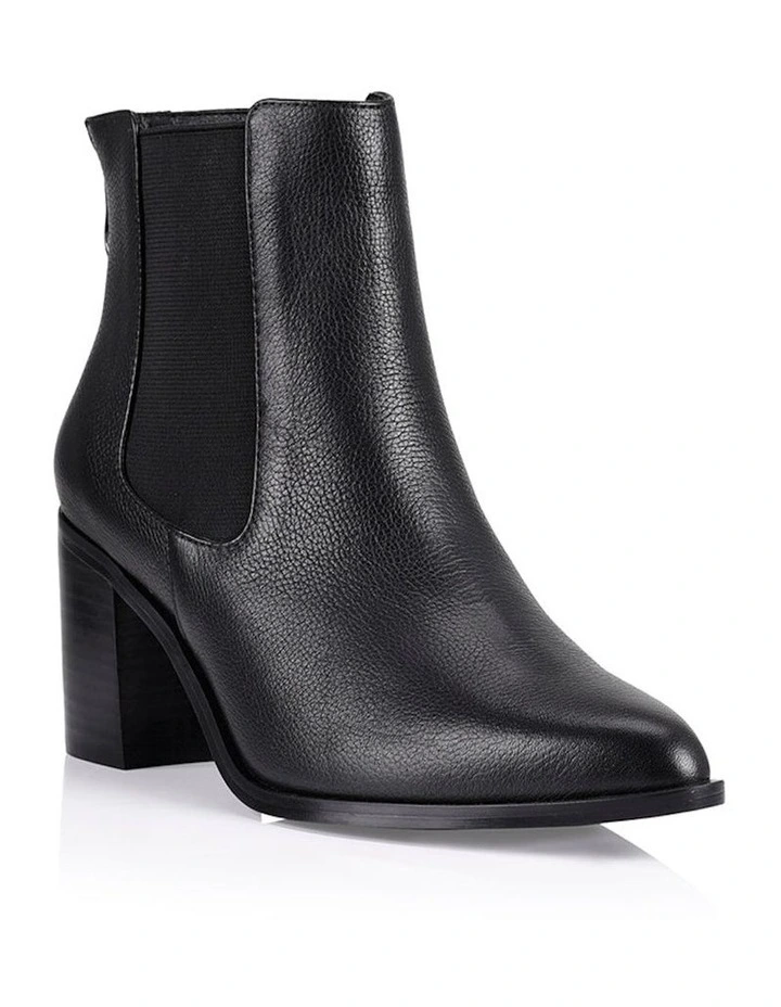 Laurah Leather Ankle Boots in Black