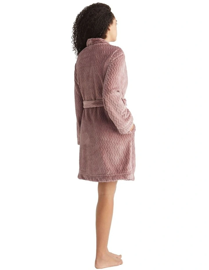 Chevron Fluffy Robe in Rose Red