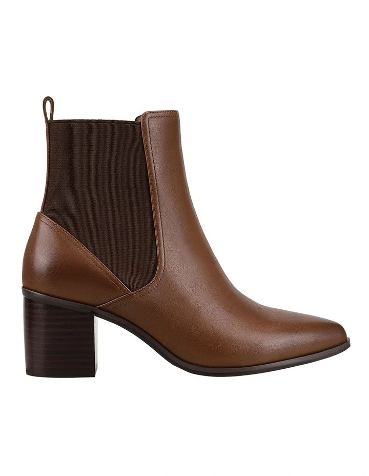 Vala Boot in Cappuccino