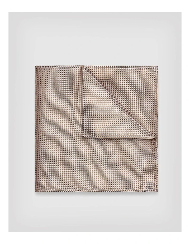 Silk Micro Texture Pocket Square in Fawn