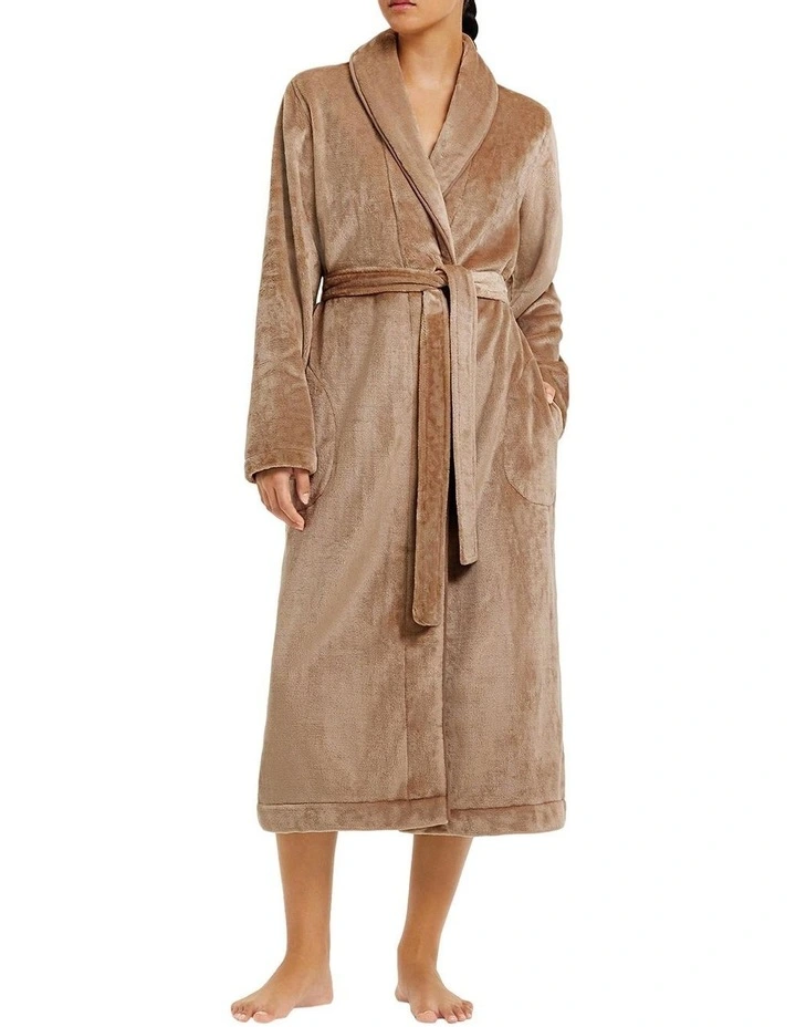 Kerrabee Plush Robe in Mocha