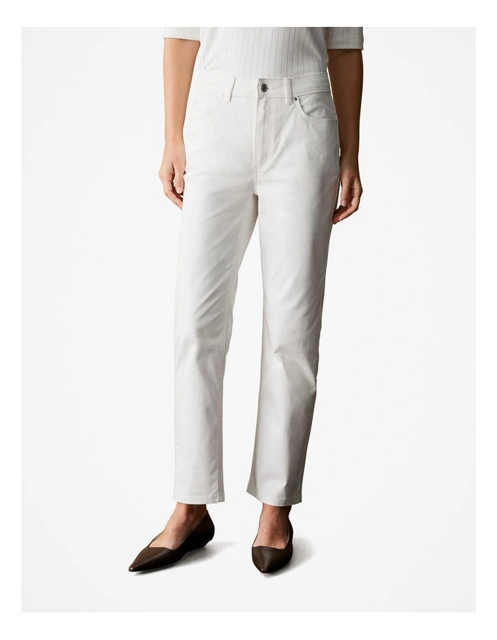 Modern Sateen Straight Leg Jean in Parchment