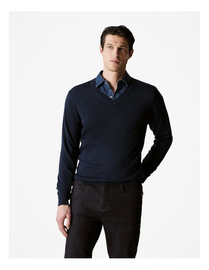 Merino V Neck Knit in Navy