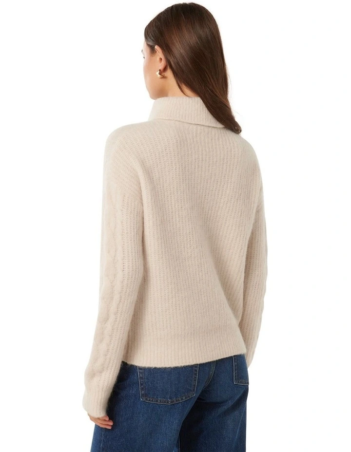 Blaire Engineered Cable Knit Jumper in White