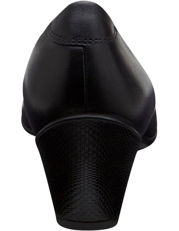 Sculptured 45 Heel in Black