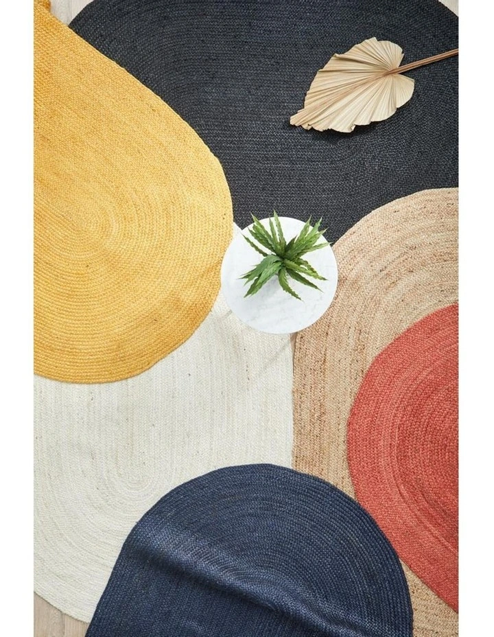Bondi Oval Rug in White