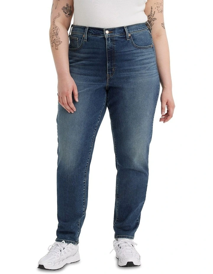 High-Waisted Mom Jeans (Curve) in Moving Target