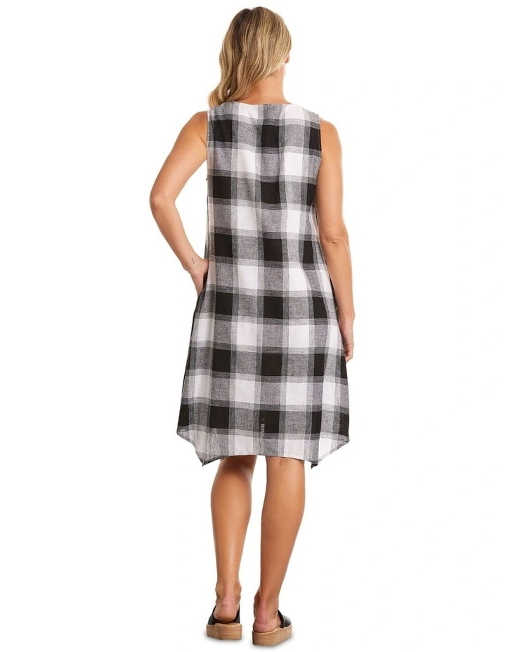Sleeveless Dress in Black Check