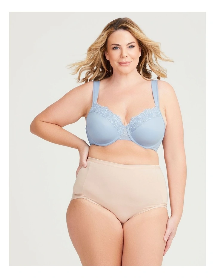 Lace Trim Underwire Bra in Misty Blue