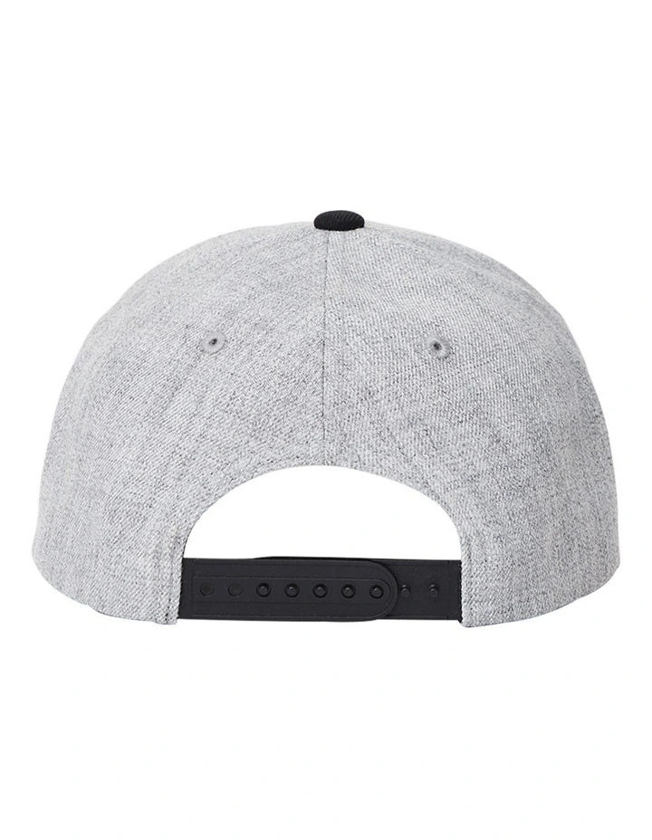Crest MP Snapback in Grey