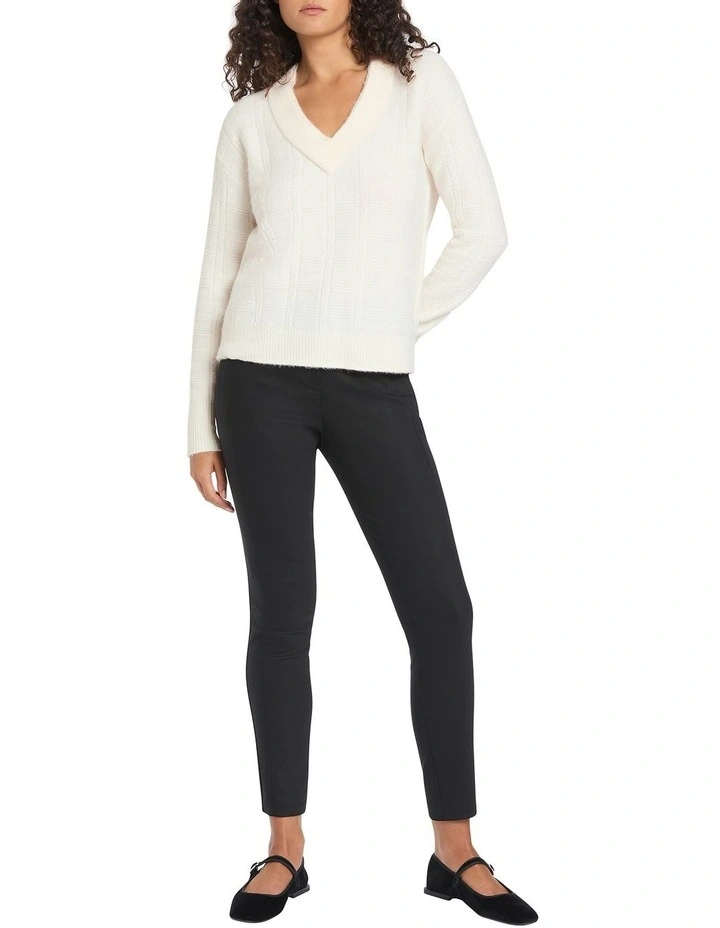 Way To V-neck Knit in Cream