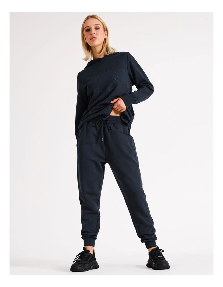Trackpants in Navy