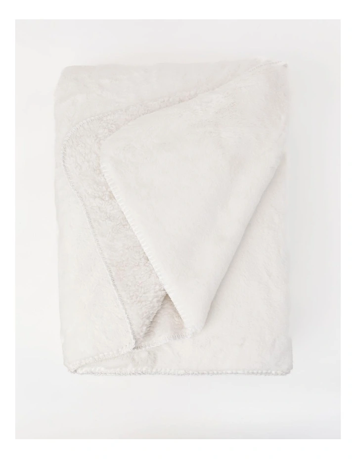 Reversible Sherpa Blanket in Cloud