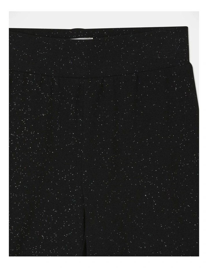 Essentials Flare Legging in Black