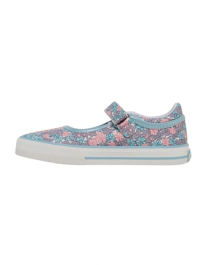 Lizzie Sandals In Light Blue