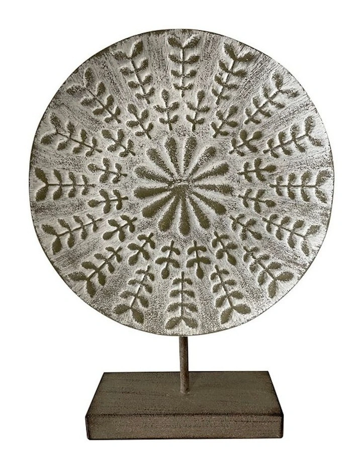 Round Plaque on Base Ornament in Whitewash