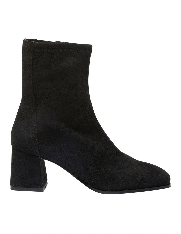 Suede Hampton Boots in Black Stretch