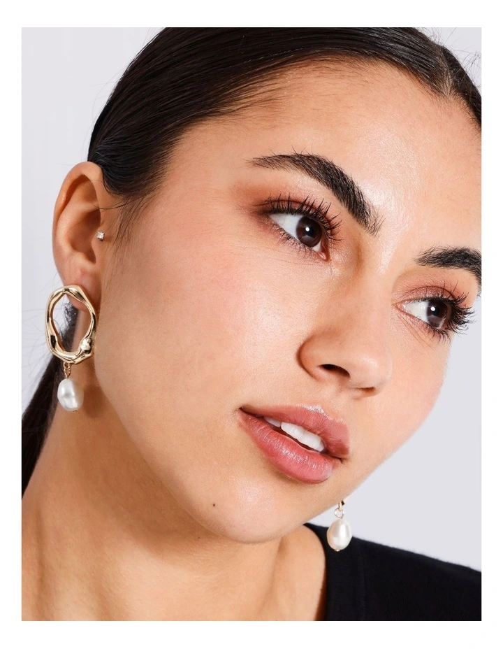 Hoop & Pearl Drop Earring in Gold