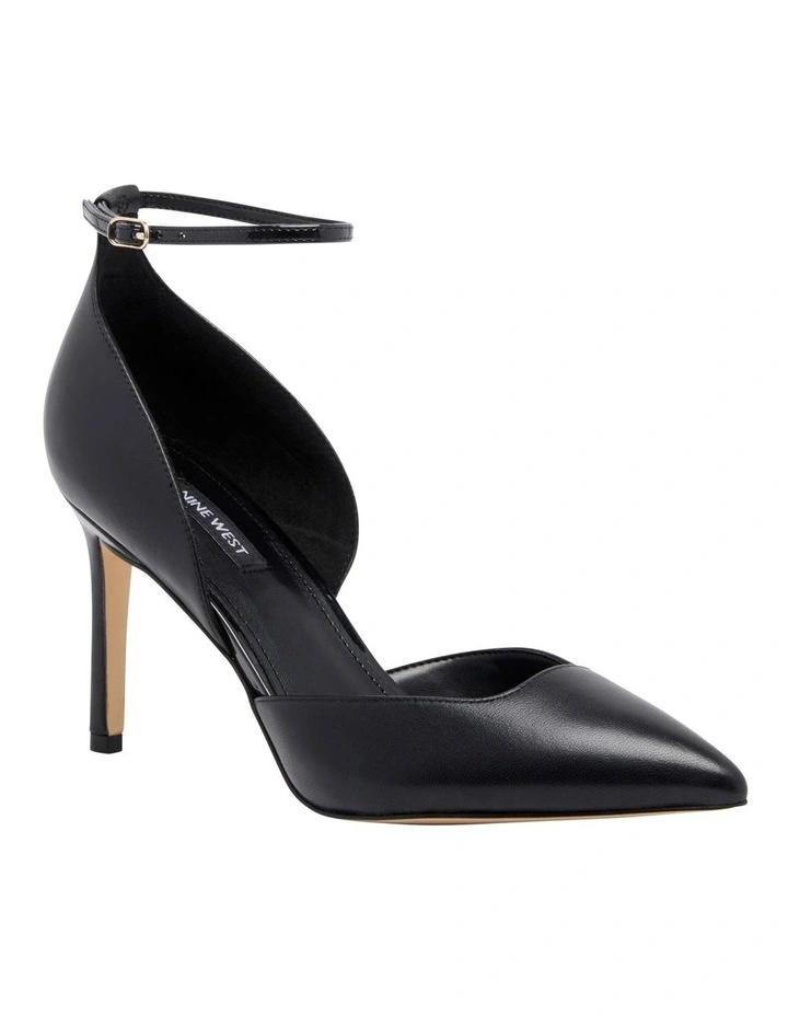 Einda Pump in Black