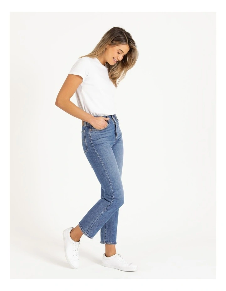 Wedgie Straight Leg Jean in Jive Sound