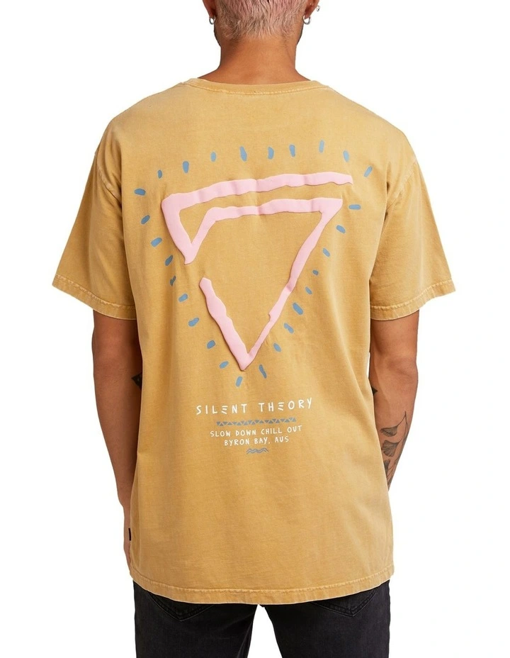 Rays Tee in Mustard